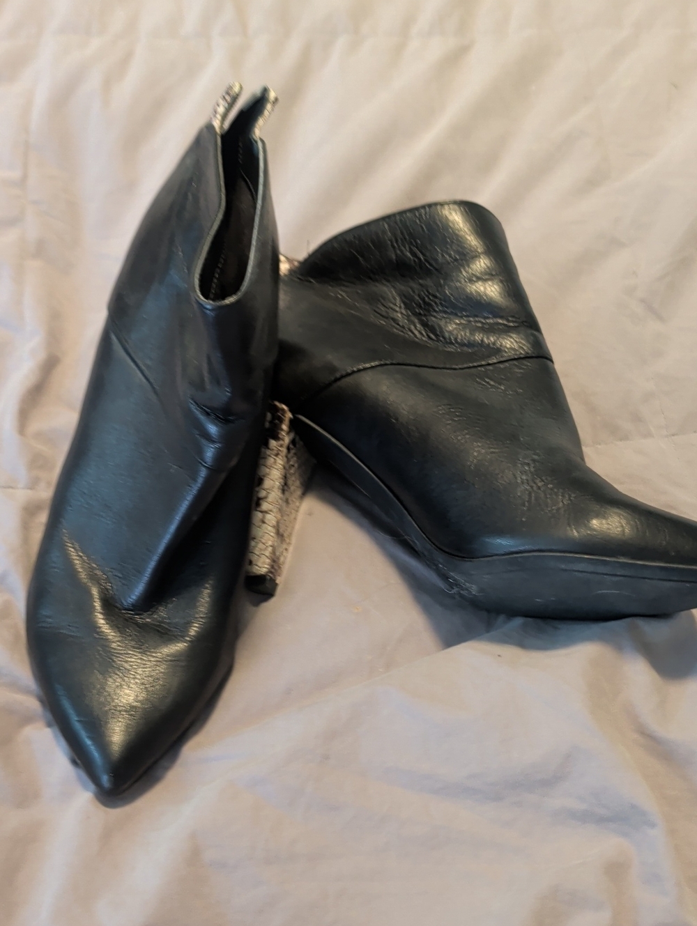 Dolce Vita Black Pointed Leather Ankle Boots with Patterned Block Heel